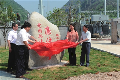 咸宁市有多少人口_咸宁市地图(3)