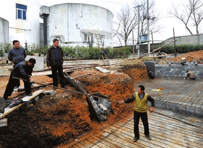 咸宁市城镇人口_咸宁市崇阳县 现有版图面积206.1... 其中城镇人口8万人,农业(2)