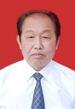 上榜人物:陈义富(嘉鱼县簰洲湾镇民政办公室主任)