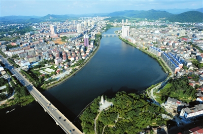 赤壁市gdp_车埠镇 打造三大产业园推动赤壁经济高质量发展(2)