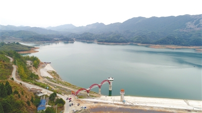 咸宁面积人口_咸宁职业技术学院