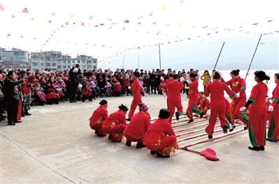 通山县人口有多少人口_通山县人民医院照片(3)
